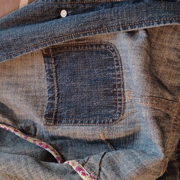 Liz Claiborne Women's Denim Fitted Shirt Jacket Size 0 Petite - Picture 8 of 8